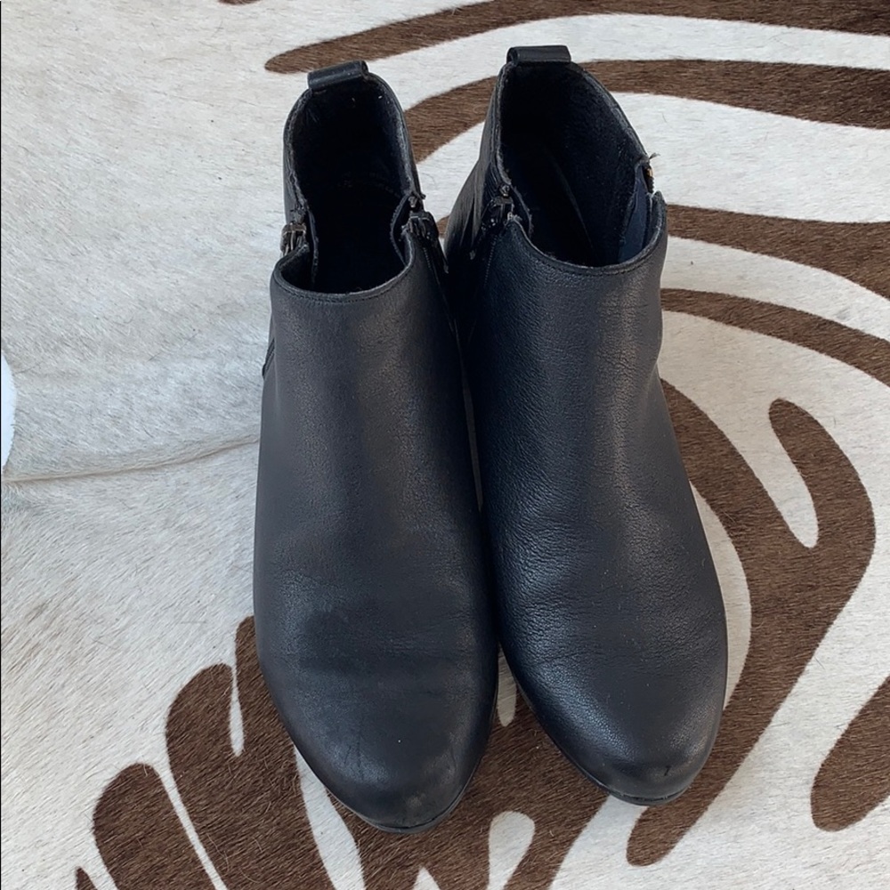 Munro ankle boots